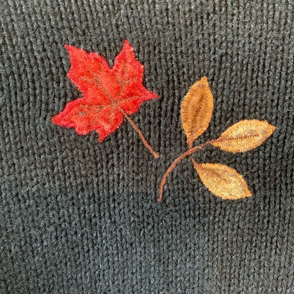 Croft‎ & Barrow Black Fall Autumn Leaf Cardigan size PM - Picture 5 of 7
